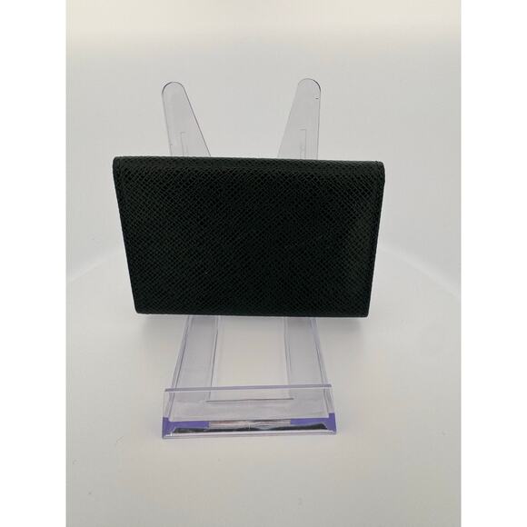 Louis Vuitton Taiga Leather 6-Key Holder in Black with Gold Hardware - Picture 5 of 5